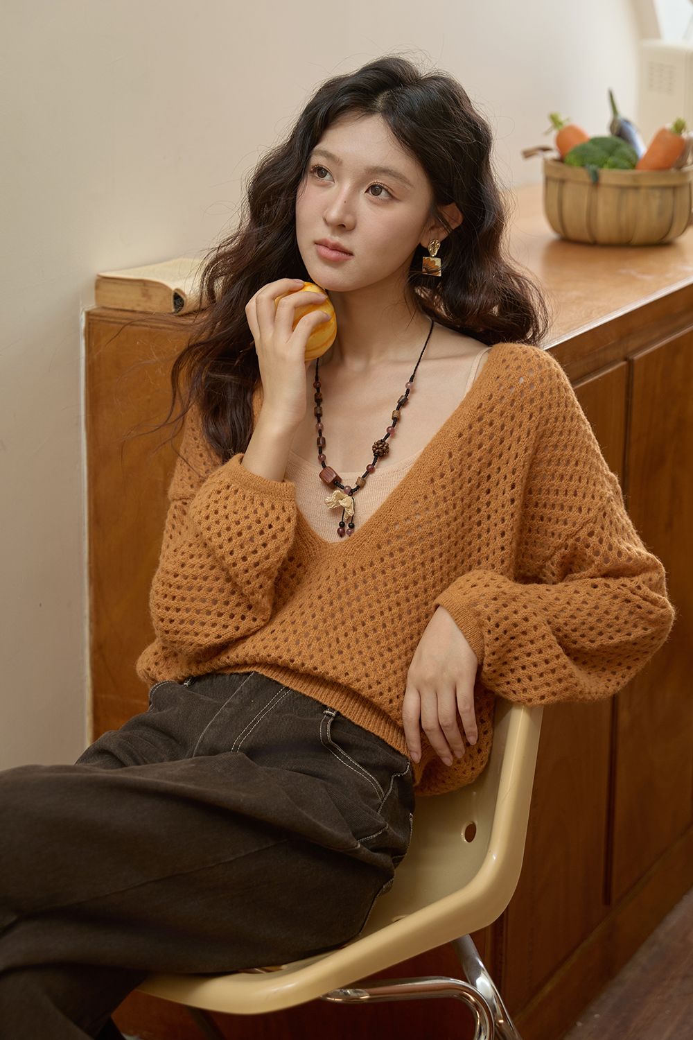 女性のためのニットシャツ