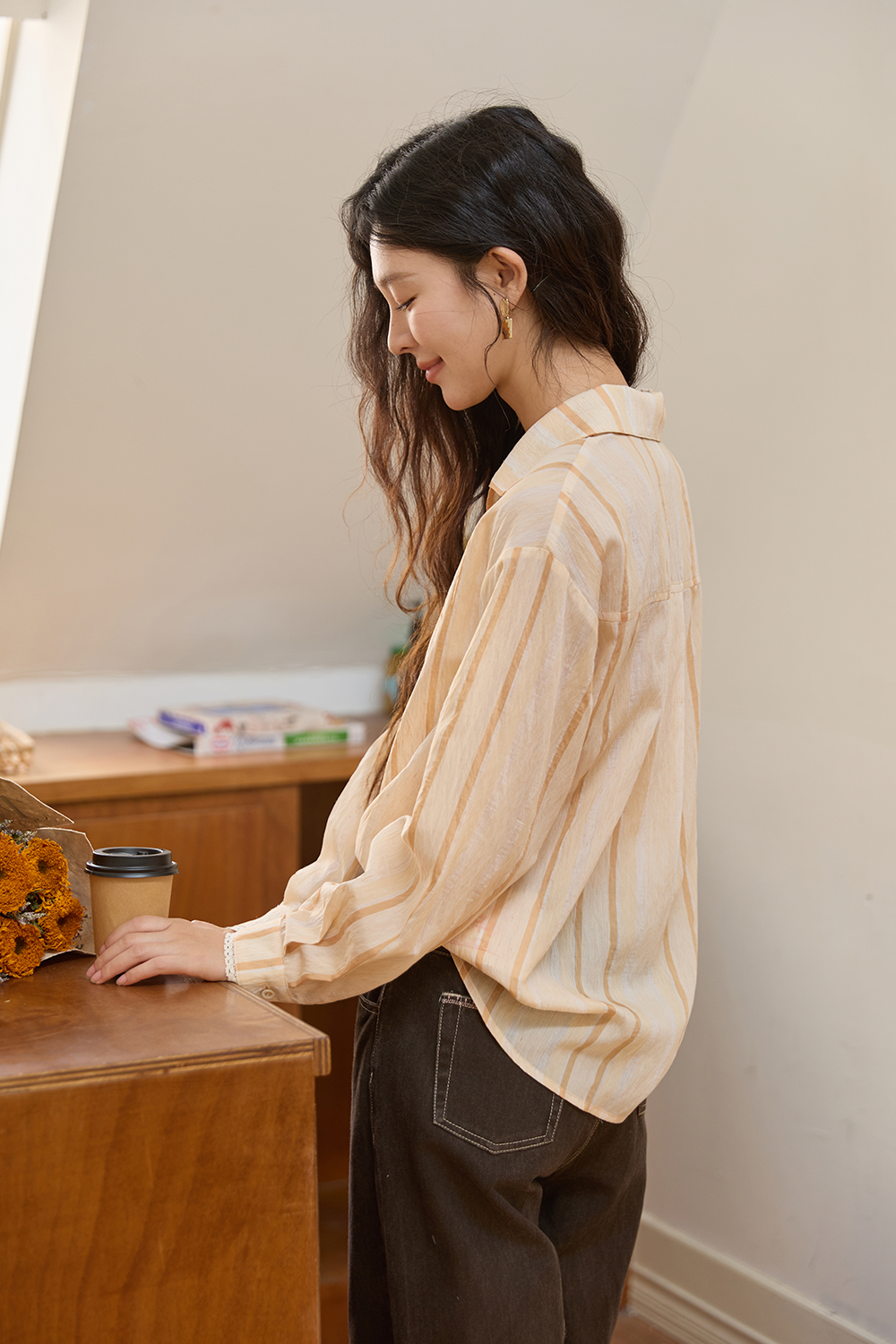 女性用シャツ