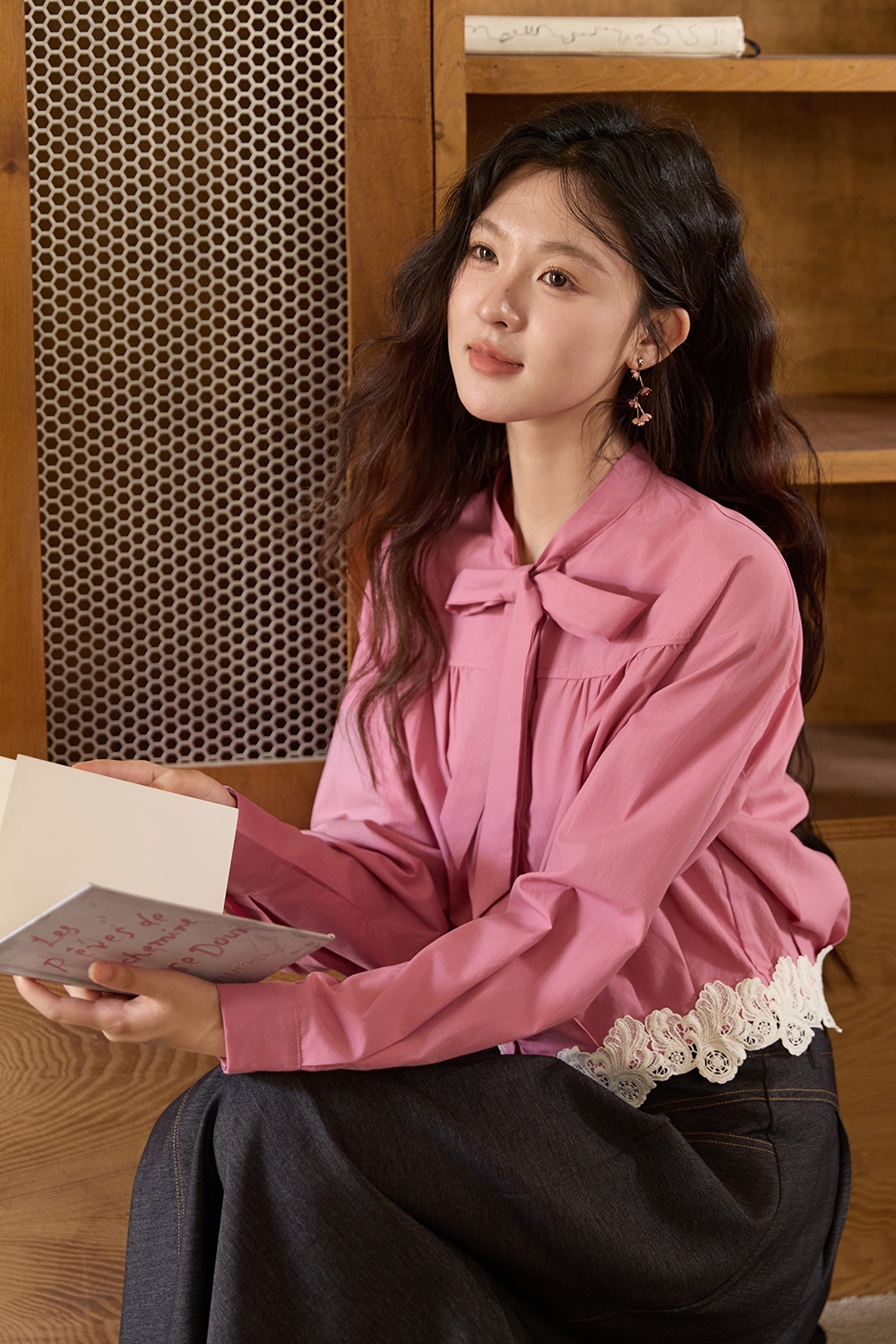 女性用シャツ