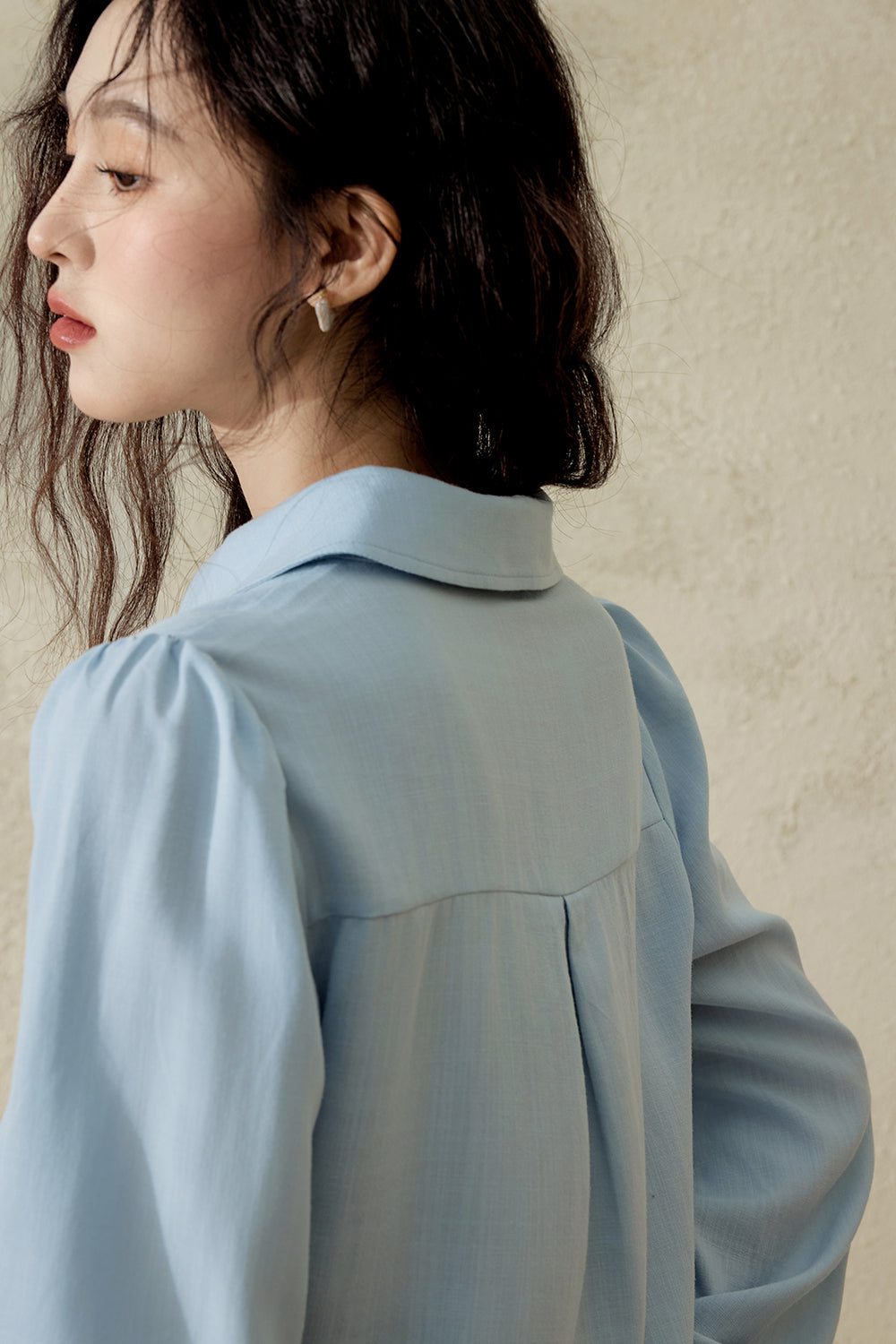 女性用シャツ