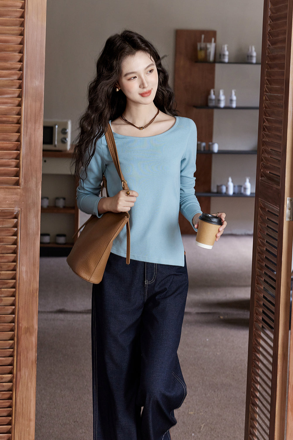 เสื้อยืดแขนยาวสำหรับผู้หญิง