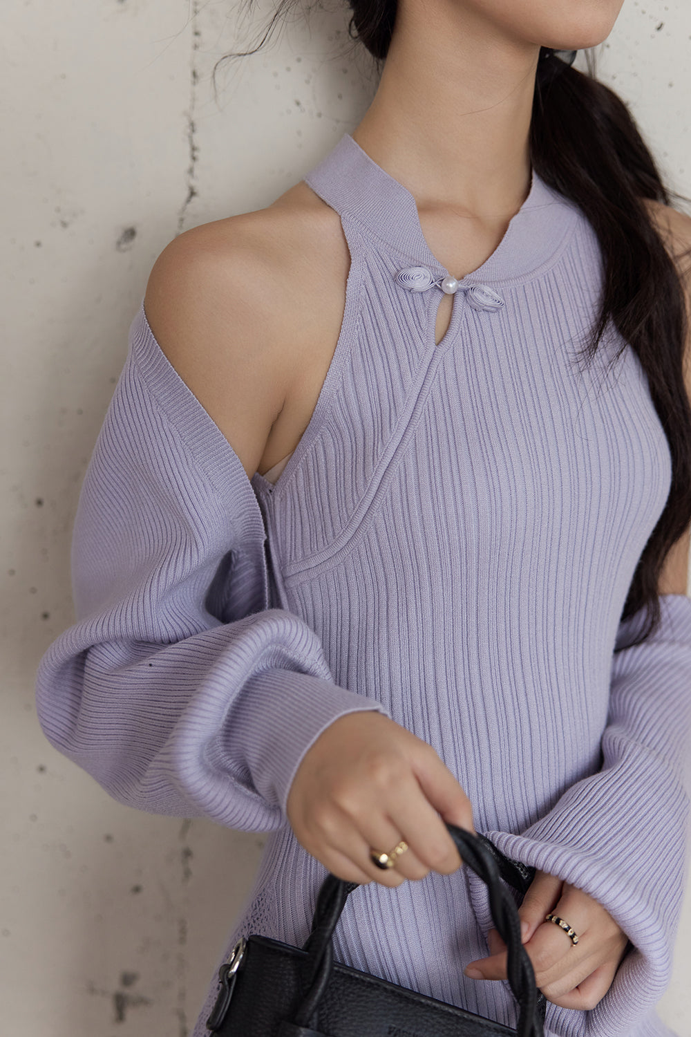 Bộ váy và áo khoác dây mảnh