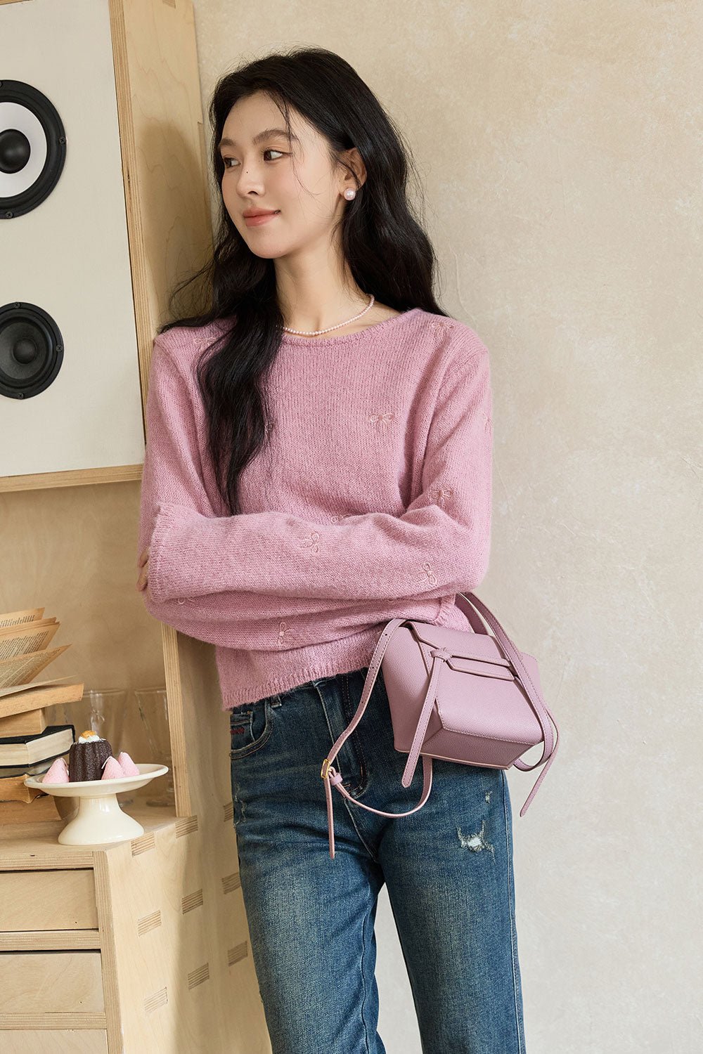 女性のためのニットシャツ