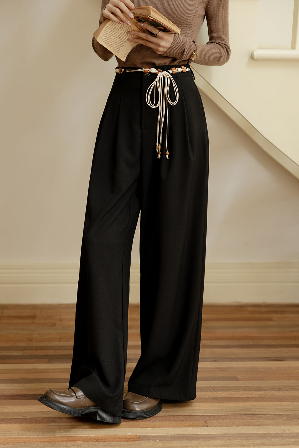 Jeans kaki lebar untuk wanita