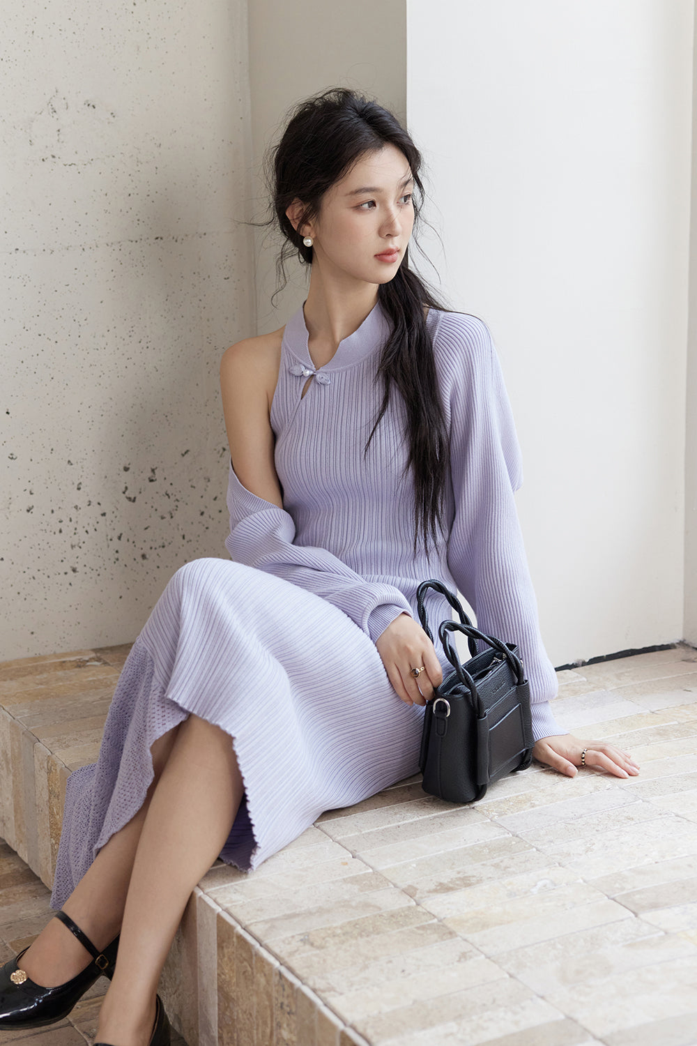 Bộ váy và áo khoác dây mảnh