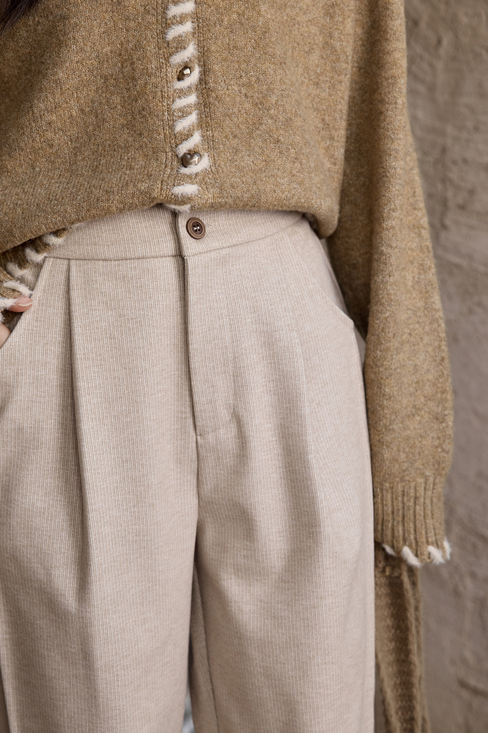 Celana Lurus untuk Wanita