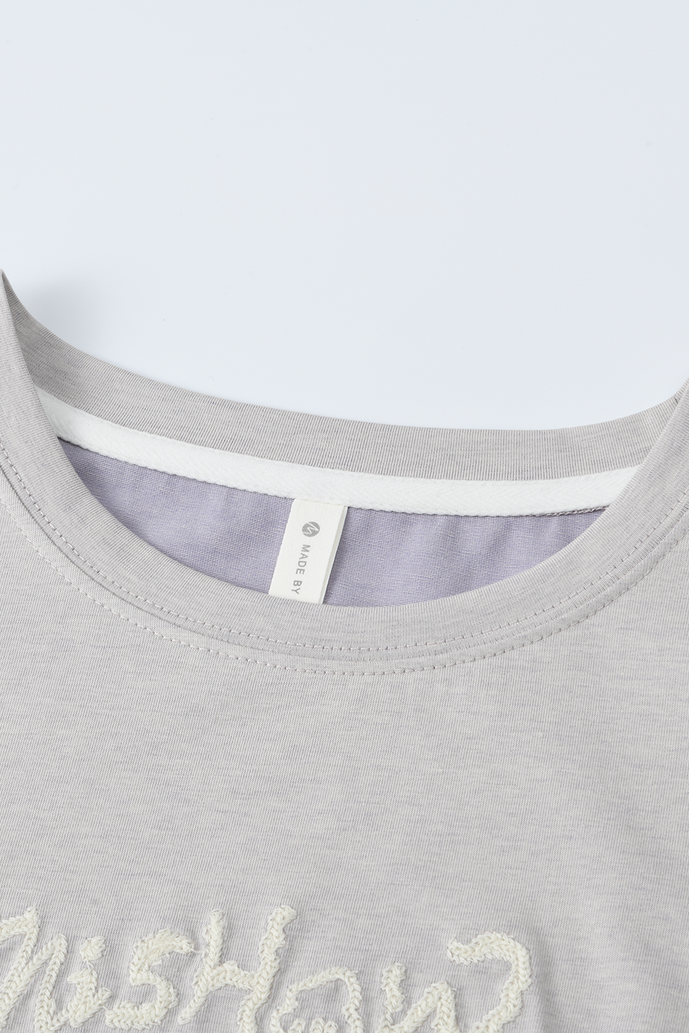 女性のためのTシャツ