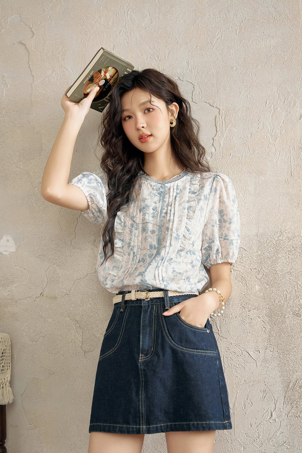 Blus Lengan Puff Wanita