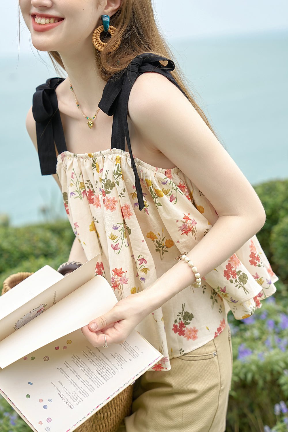 Atasan Tali Spaghetti untuk Wanita