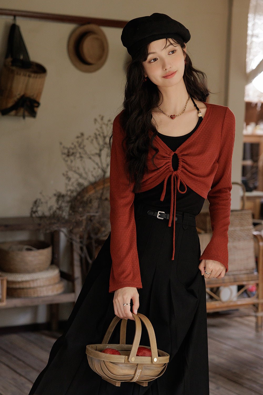 Bộ vest áo dây và áo cardigan