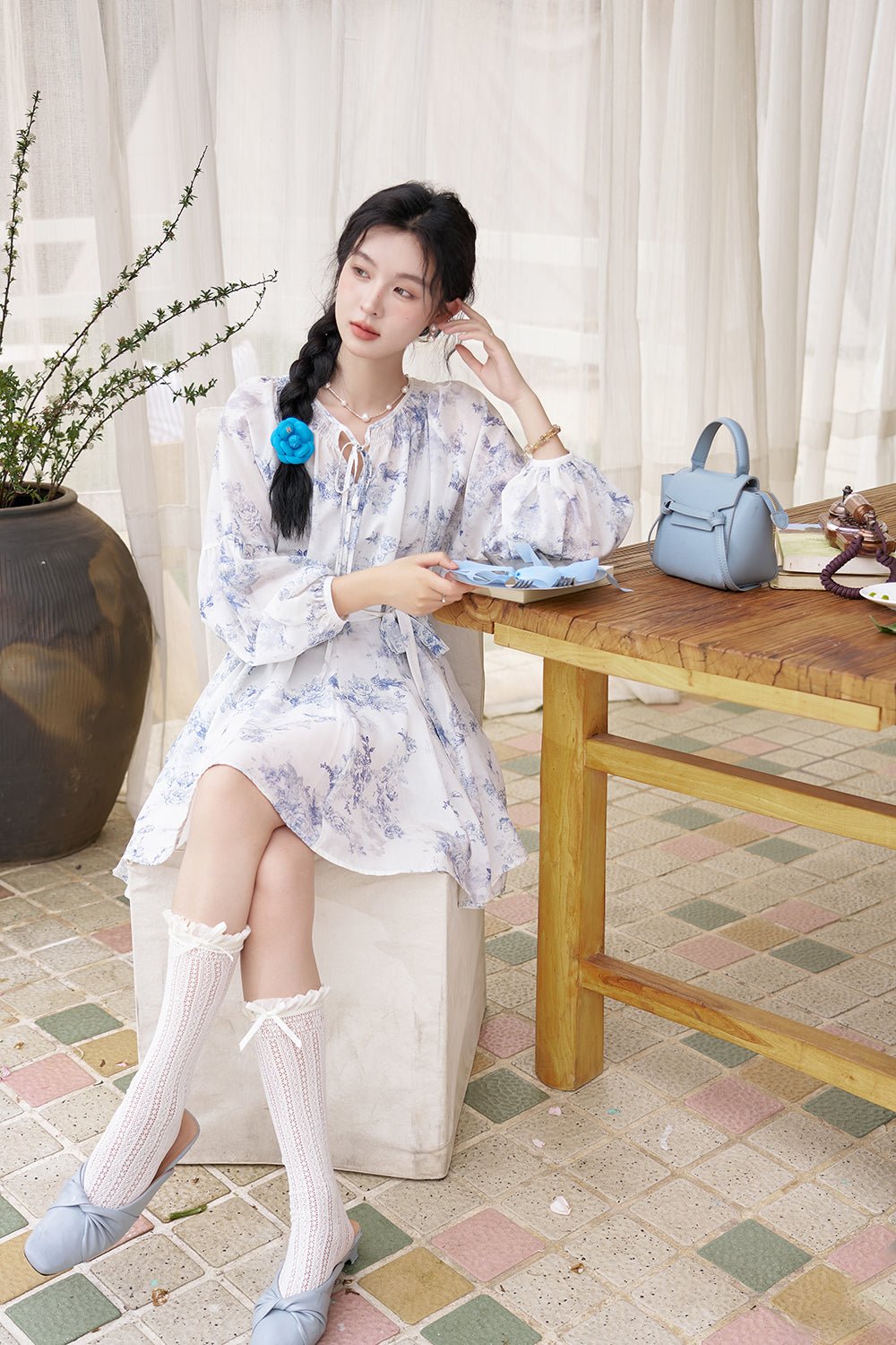 ชุดเดรสยาวปานกลางลายดอกไม้สำหรับผู้หญิง