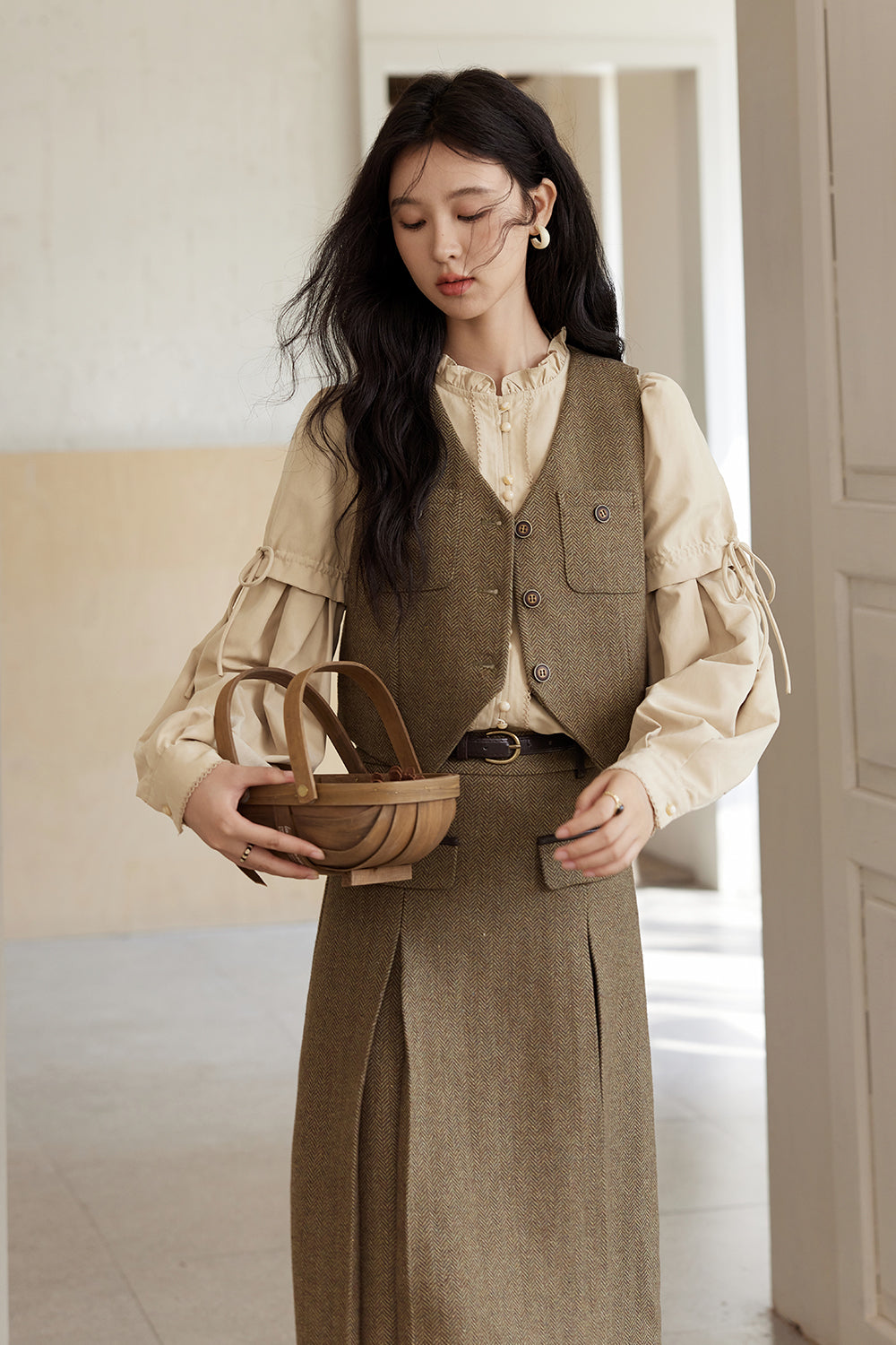 ชุดเสื้อกั๊กและกระโปรงขายแยกกัน