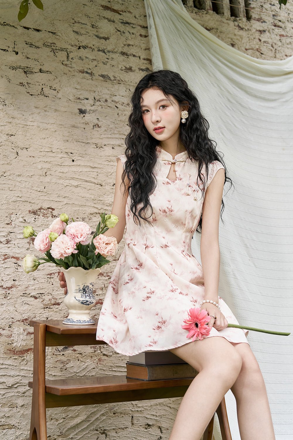 Gaun Midi Merah Muda untuk Wanita