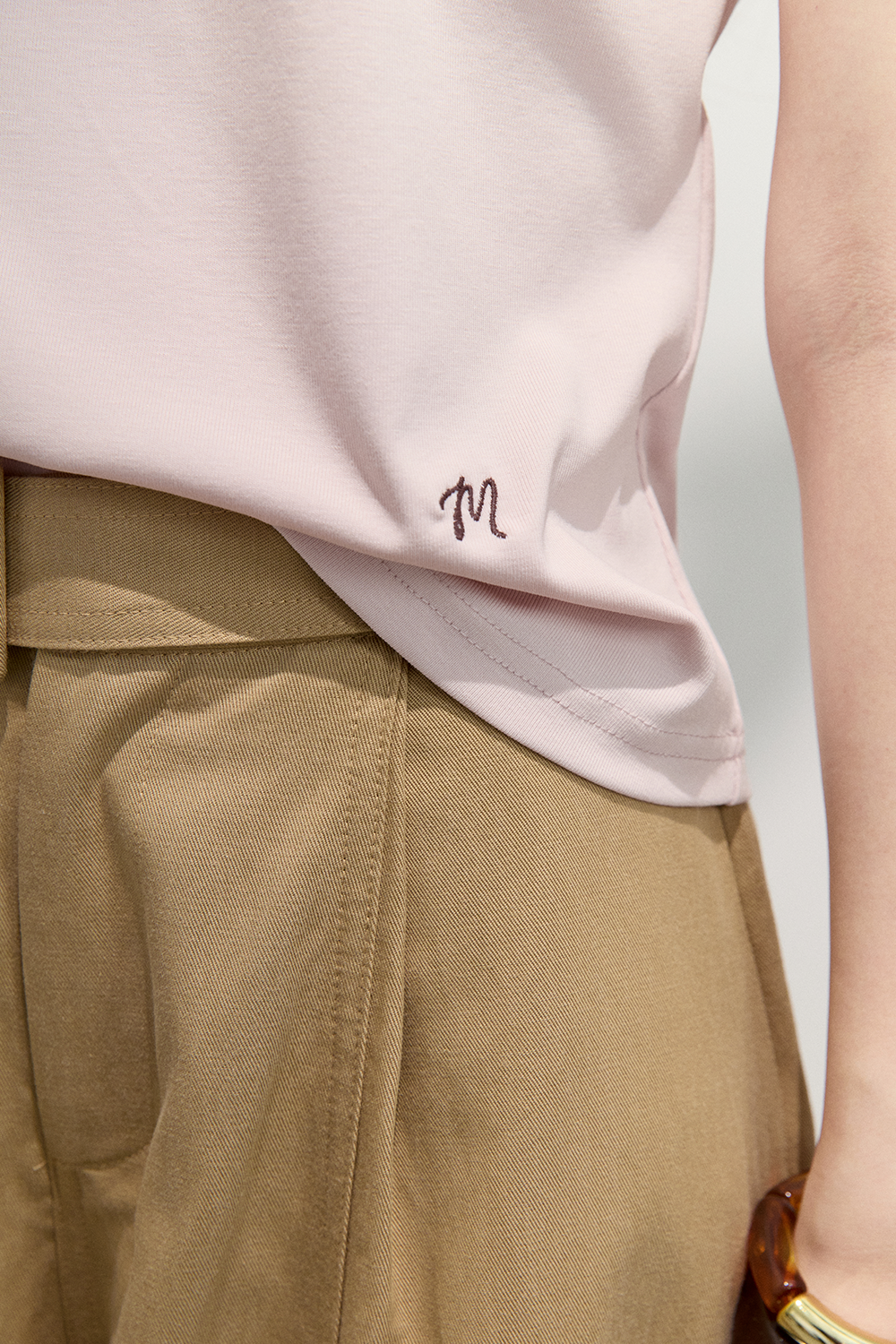 女性のためのTシャツ
