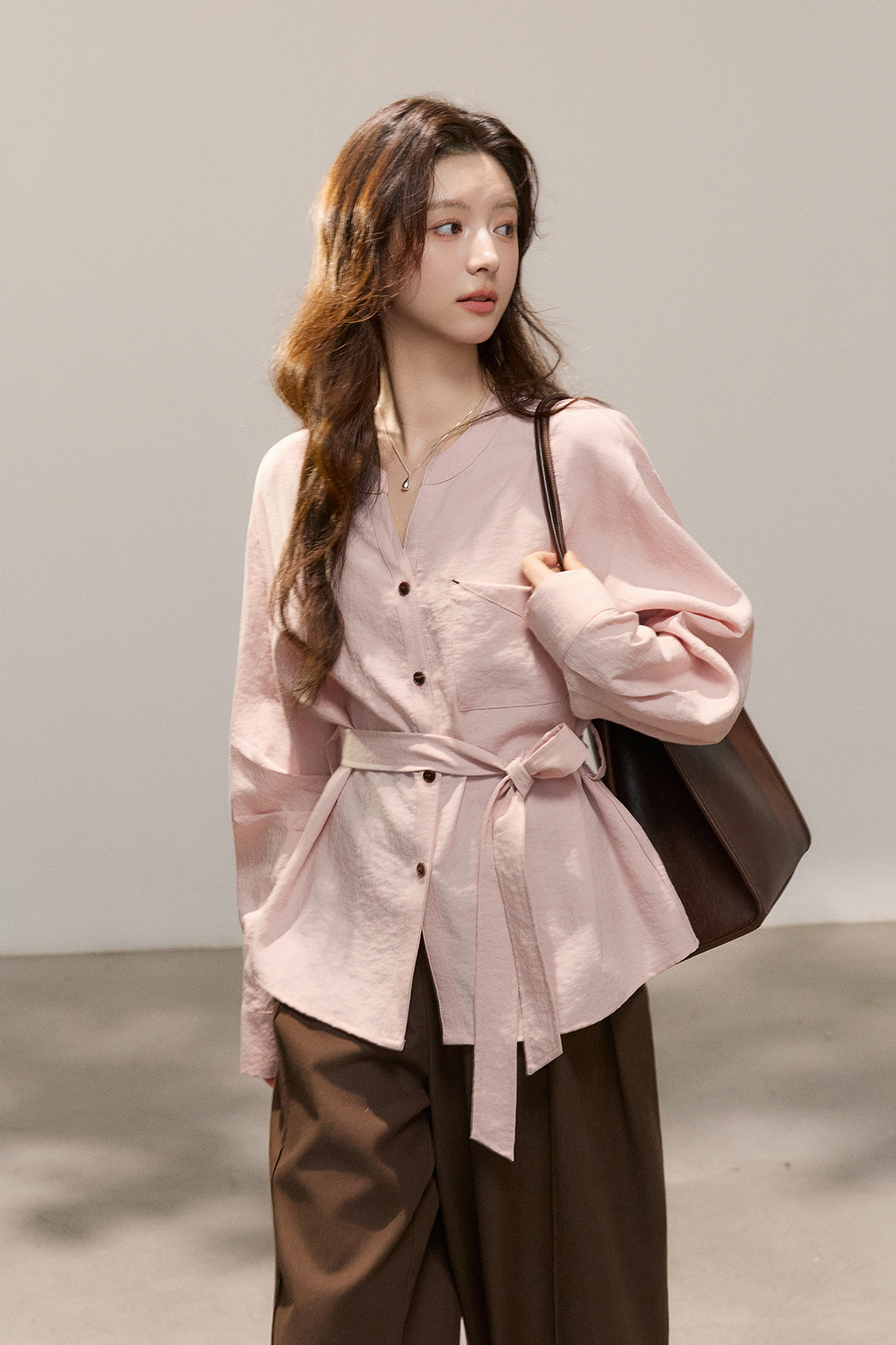 เสื้อ blouses+เข็มขัดสำหรับผู้หญิง