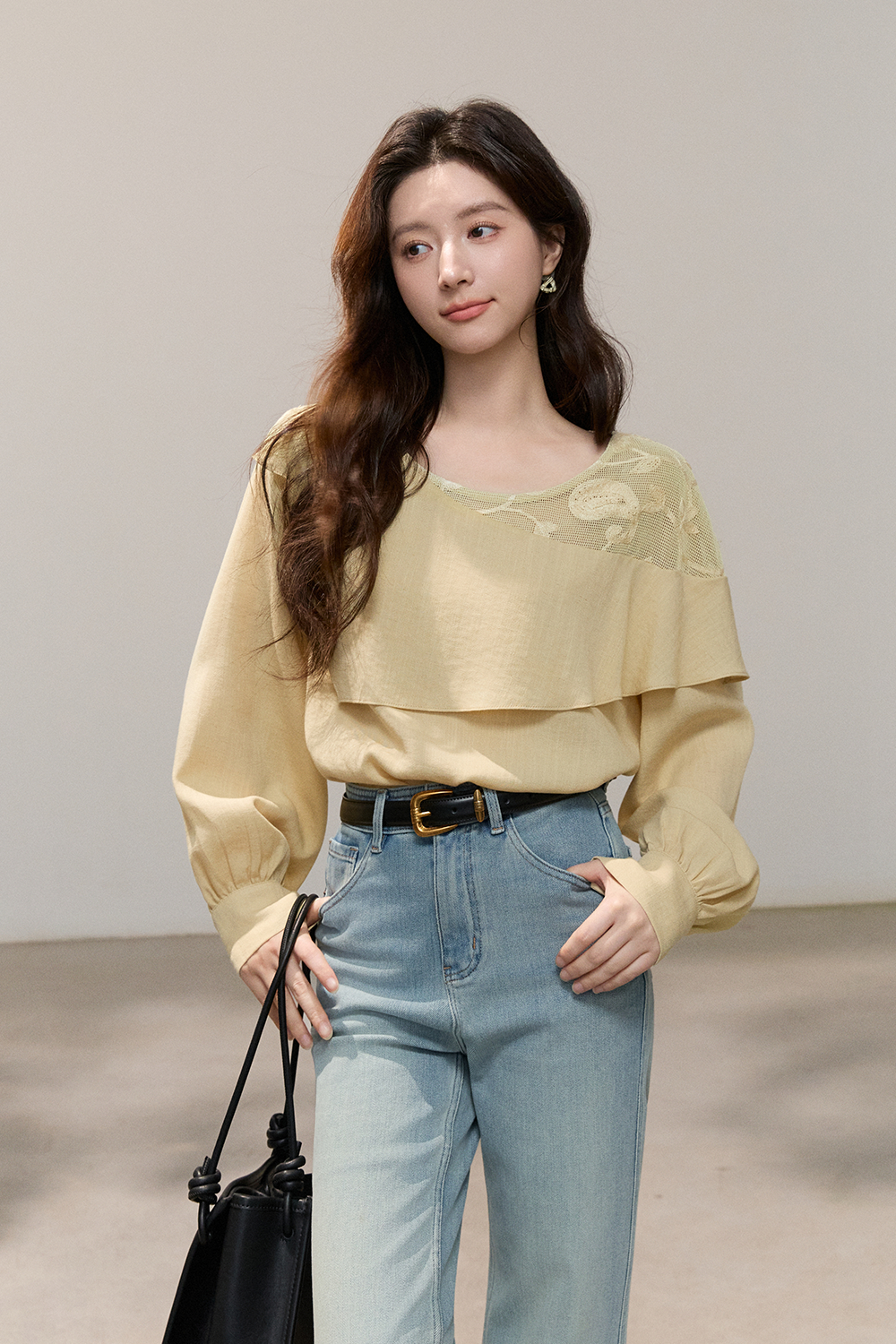 เสื้อเบลาส์สำหรับผู้หญิง