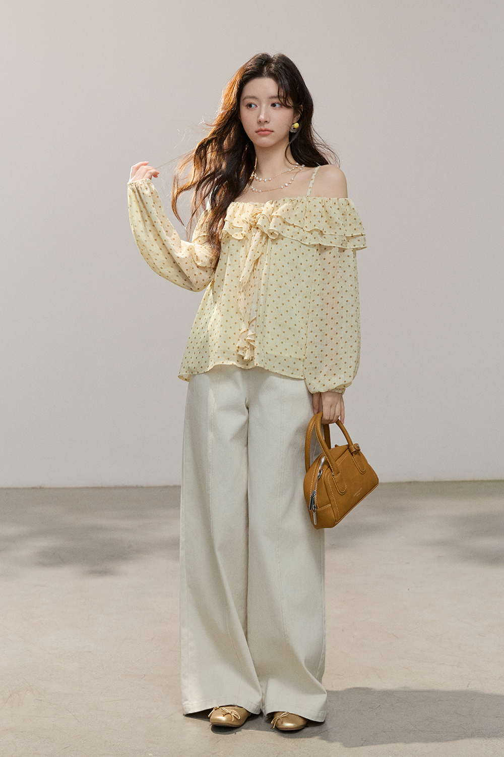 เสื้อเบลาส์สำหรับผู้หญิง