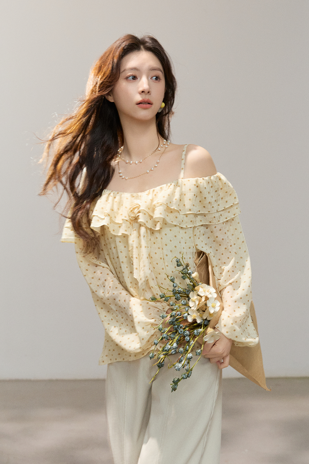 เสื้อเบลาส์สำหรับผู้หญิง