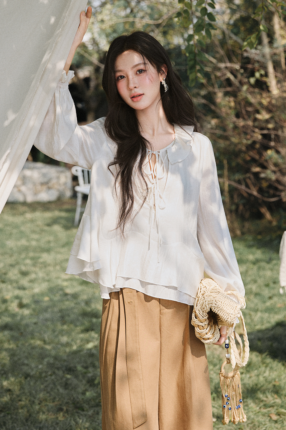 เสื้อเบลาส์สำหรับผู้หญิง