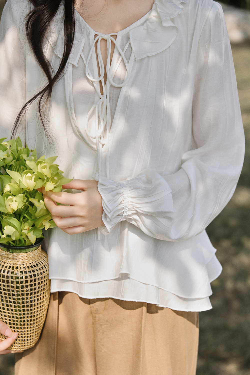 เสื้อเบลาส์สำหรับผู้หญิง