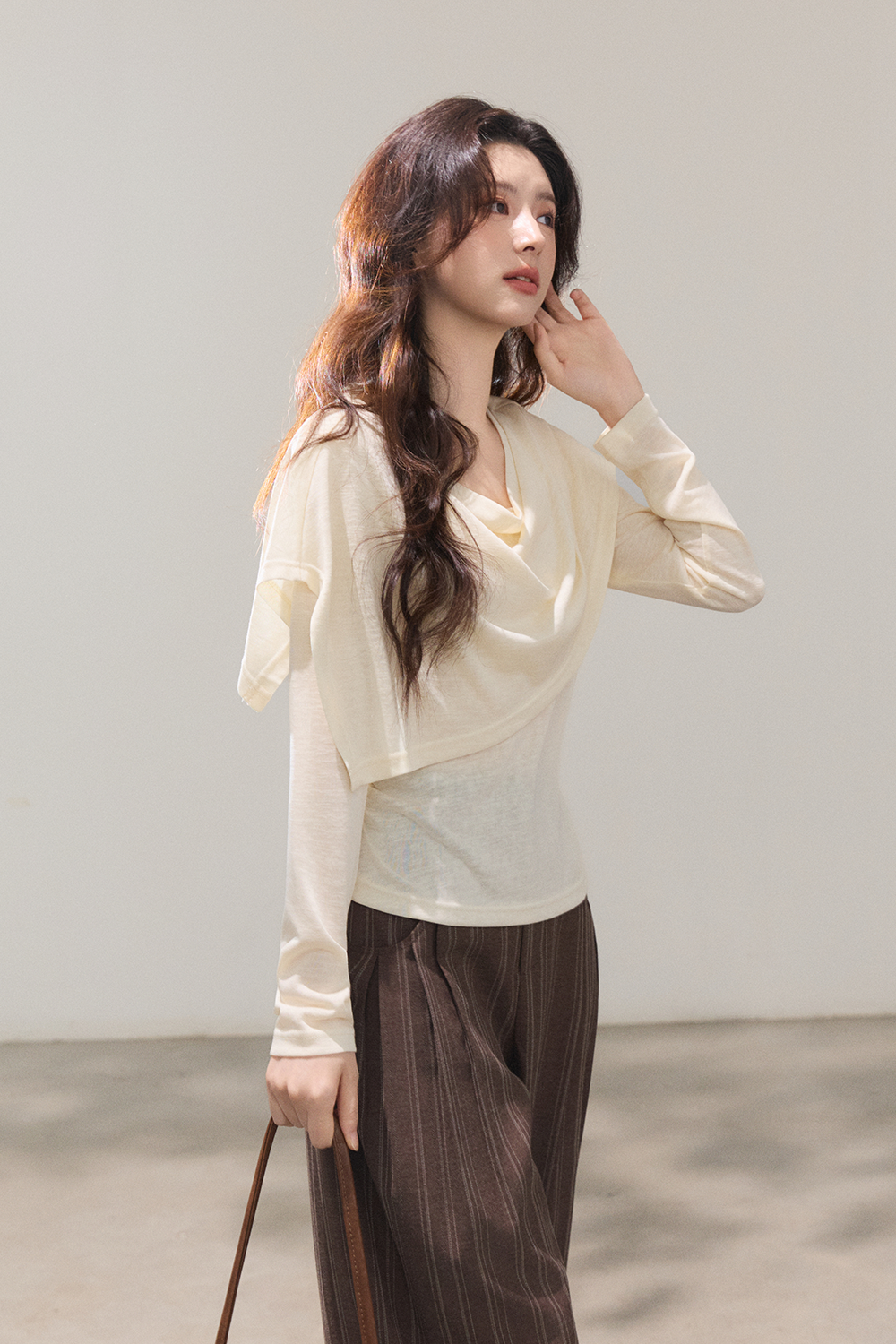 เสื้อยืดถักสำหรับผู้หญิง