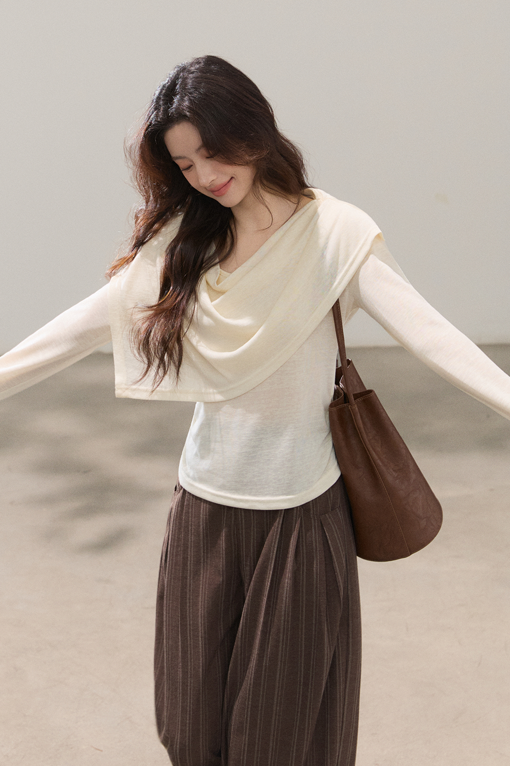 เสื้อยืดถักสำหรับผู้หญิง