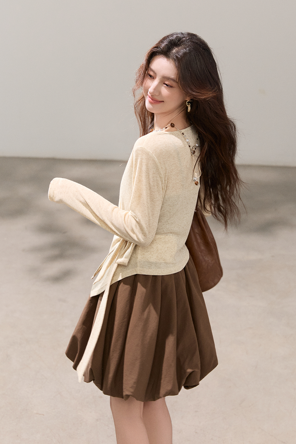 ชุดเดรสและเสื้อคาร์ดิแกน