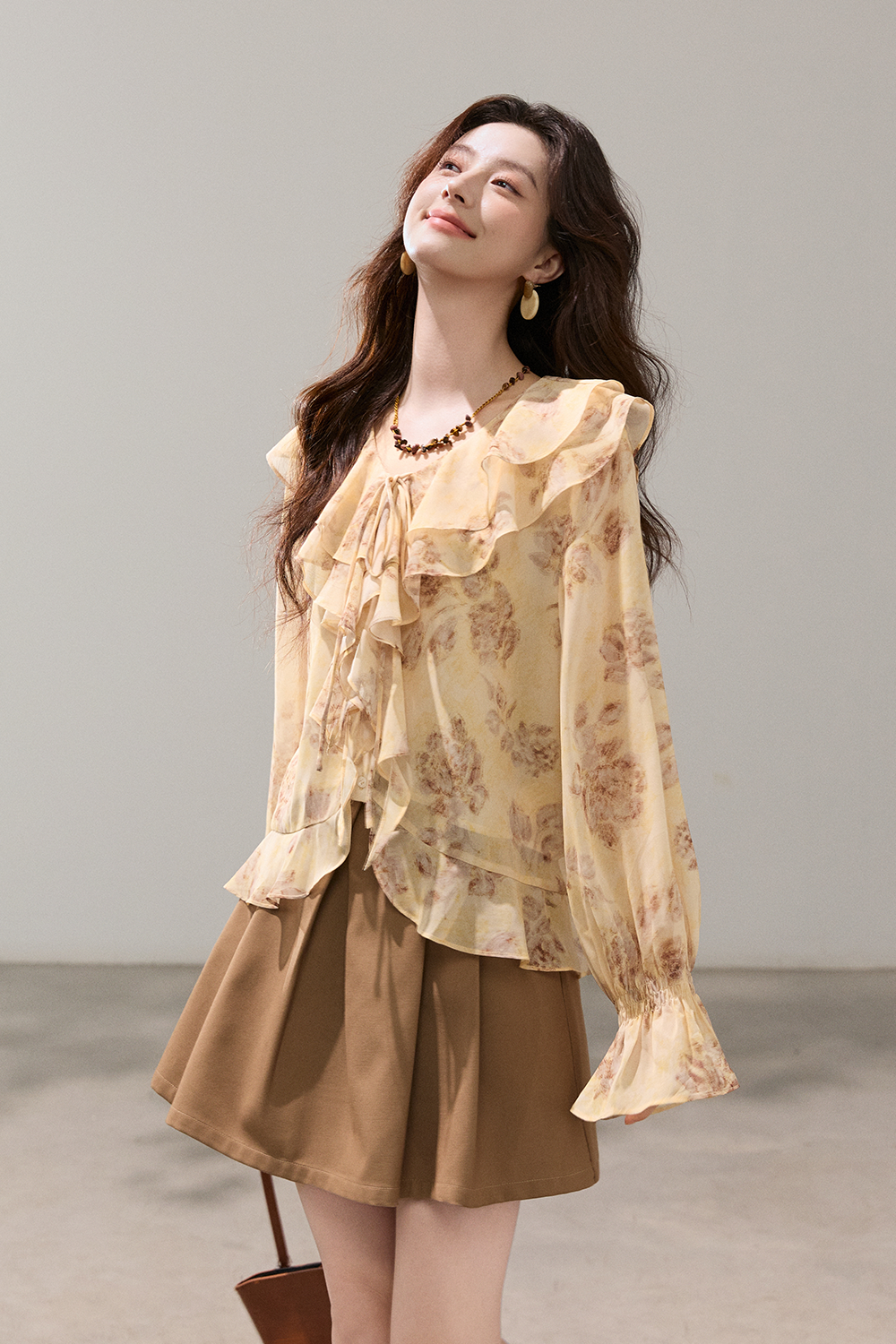 เสื้อเบลาส์สำหรับผู้หญิง