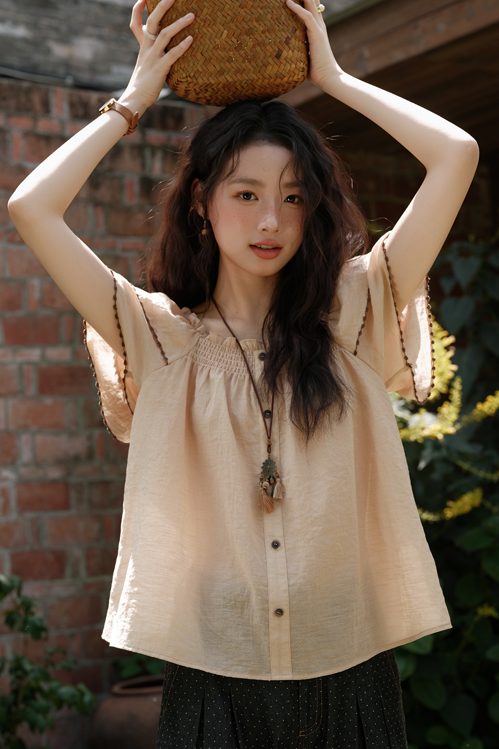 女性のためのブラウス