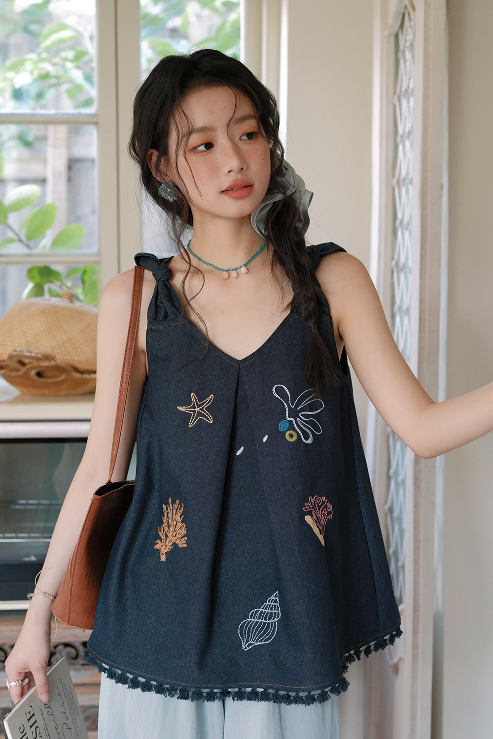 女性のためのブラウス