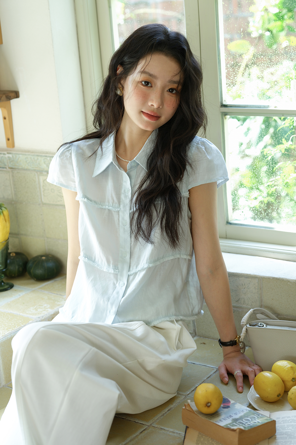 女性用シャツ