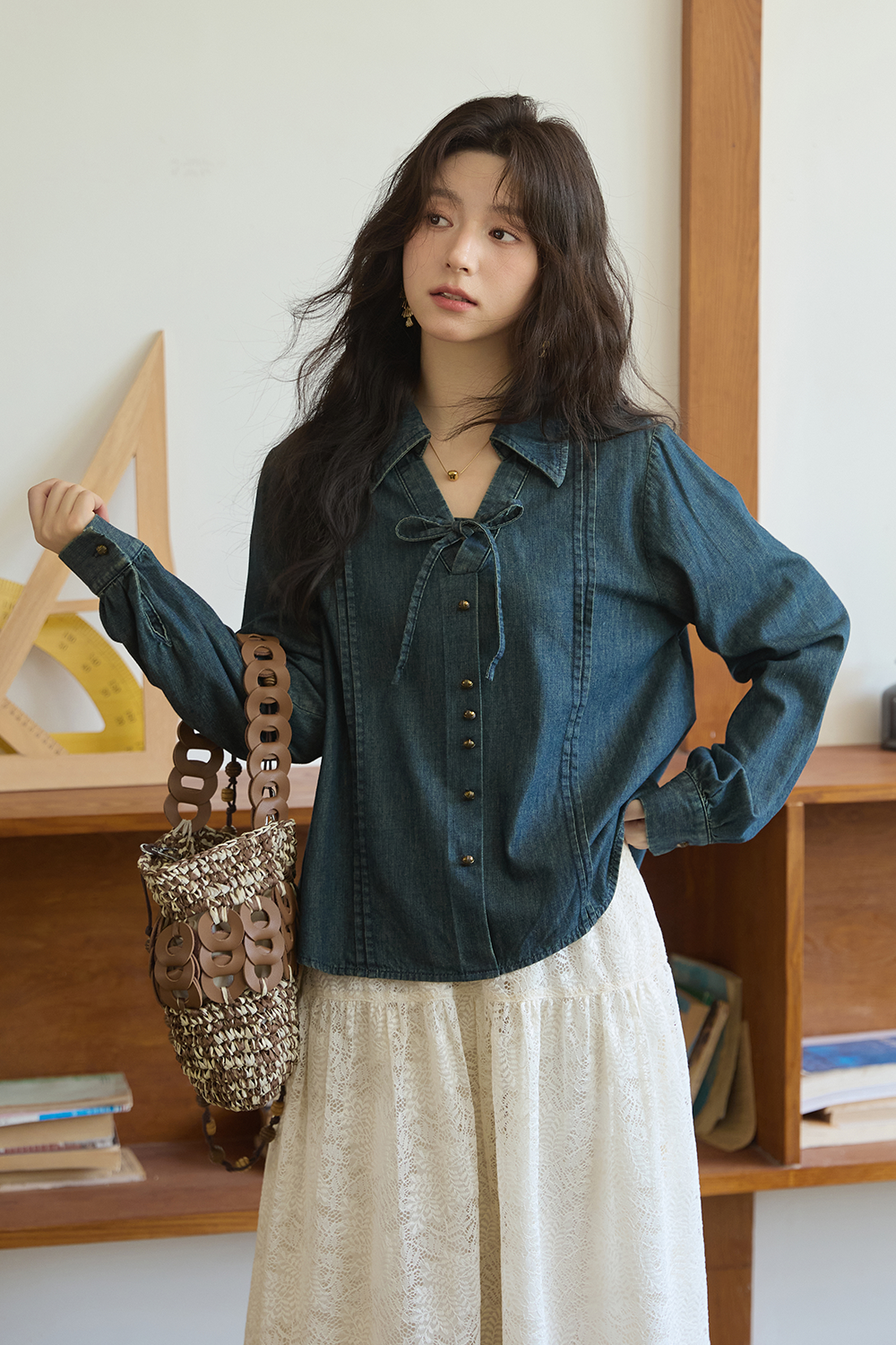 女性用シャツ
