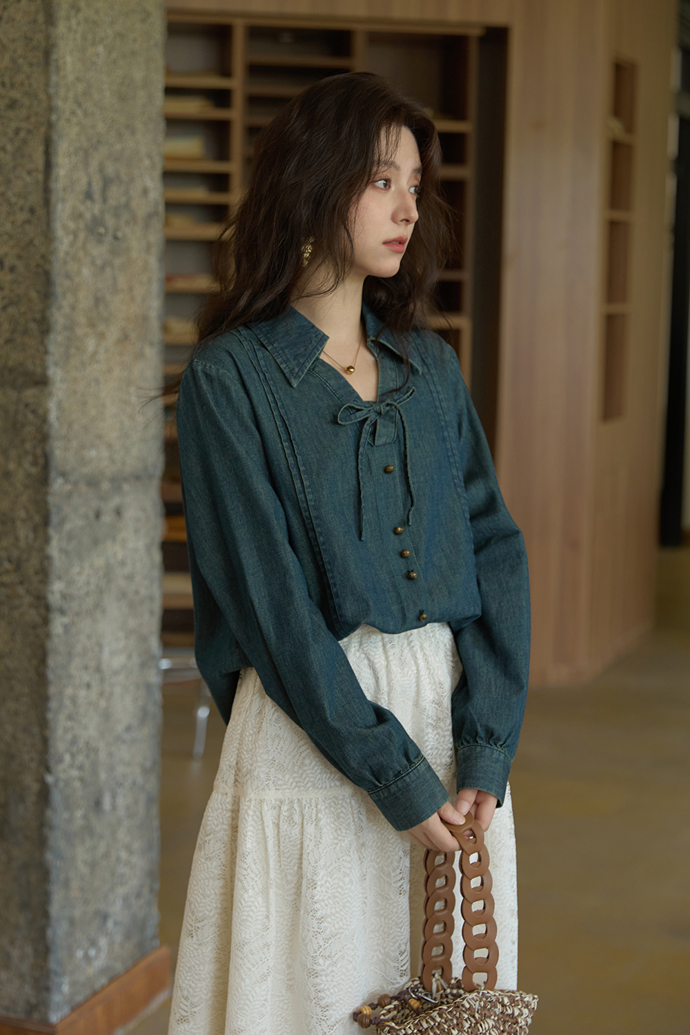 女性用シャツ