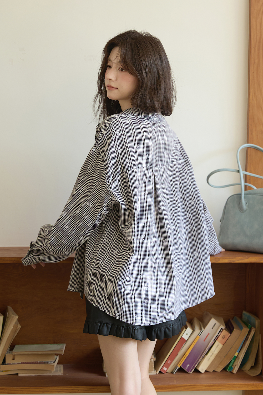 女性用シャツ