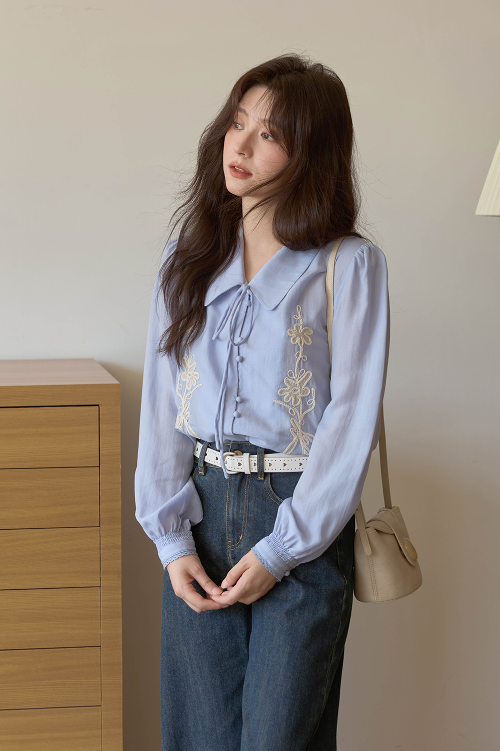 女性用シャツ
