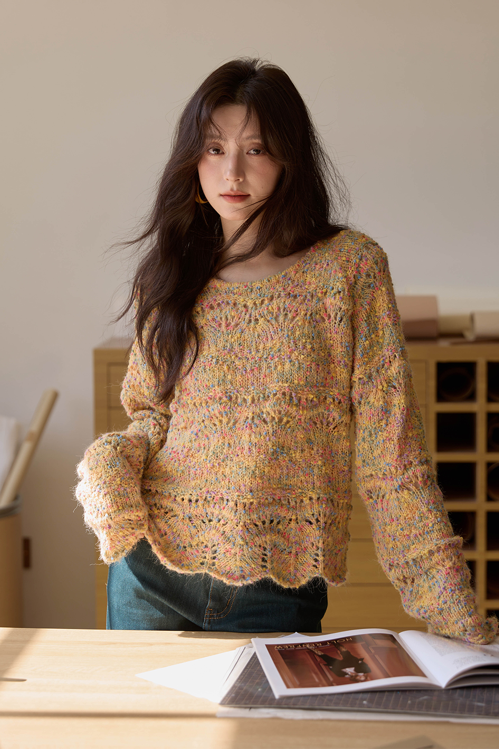 女性のためのニットシャツ