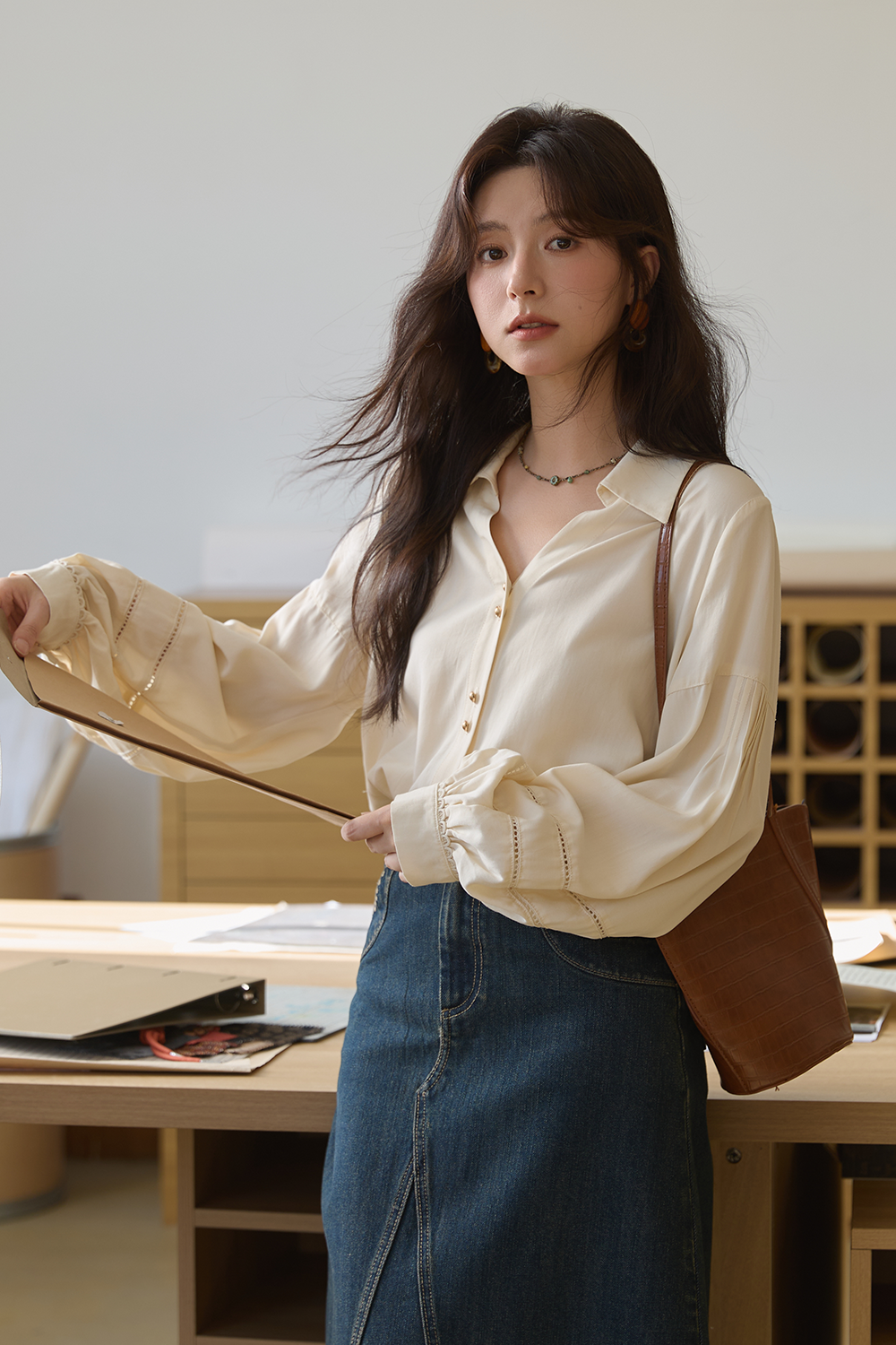 女性用シャツ