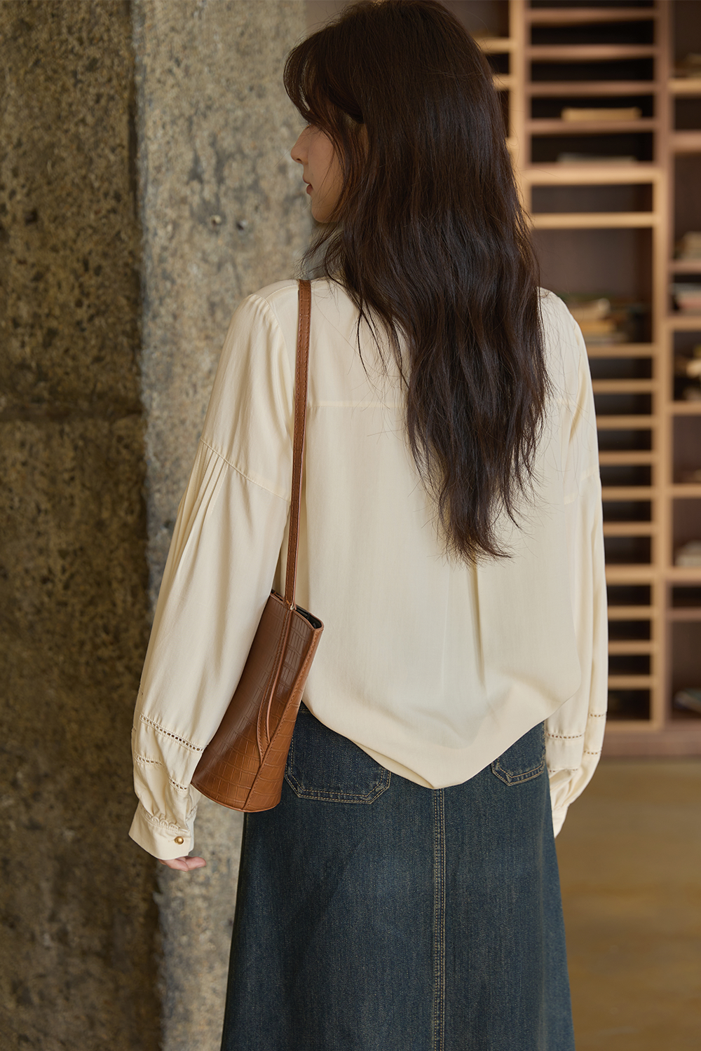 女性用シャツ