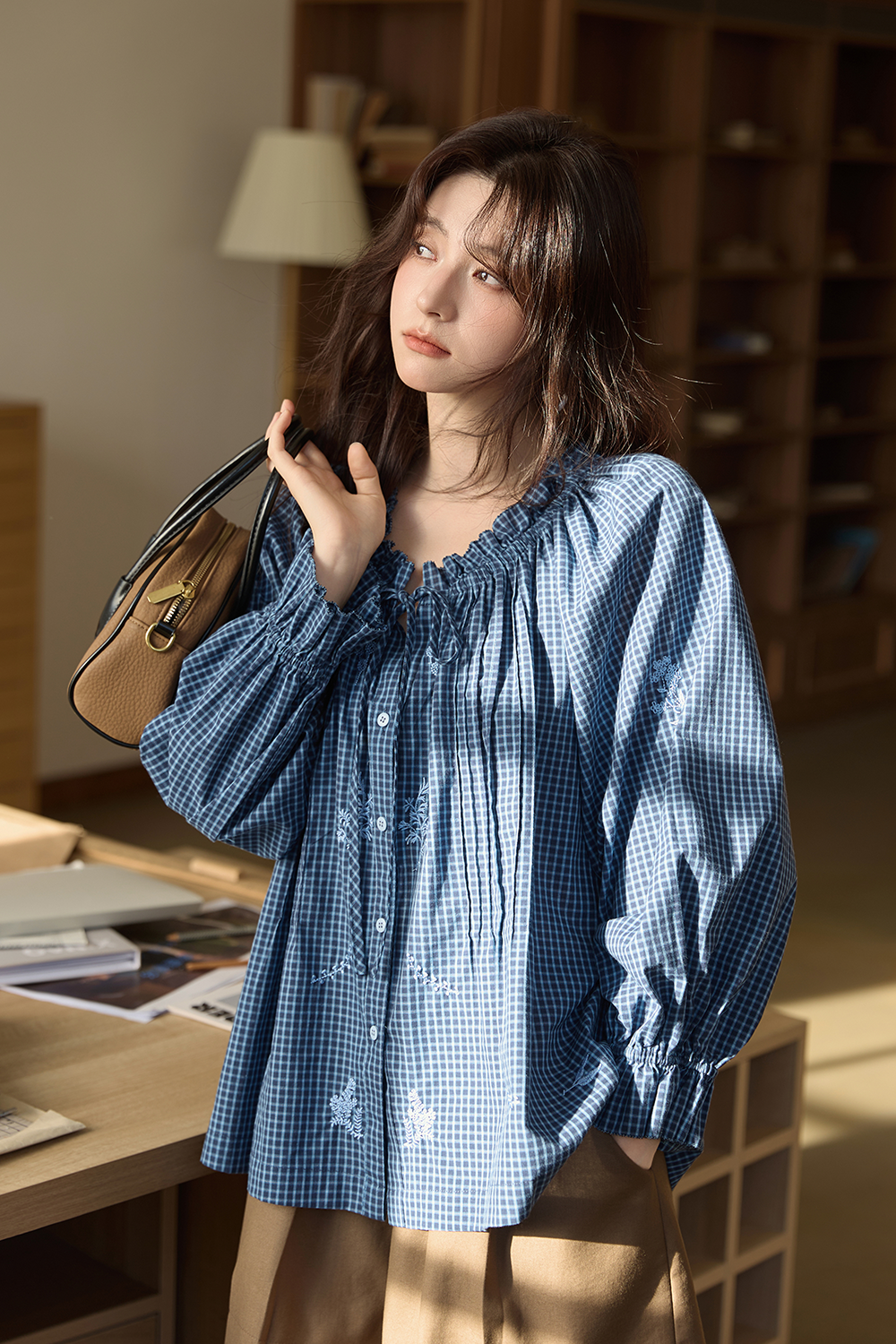 女性のためのブラウス