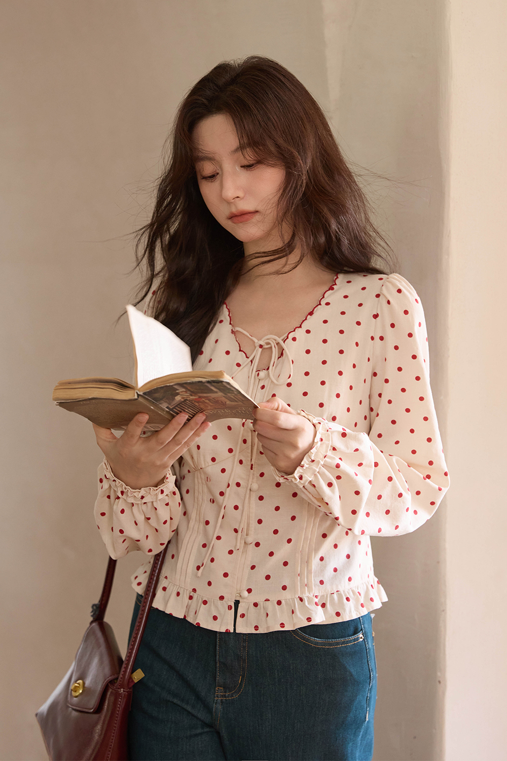 女性のためのブラウス
