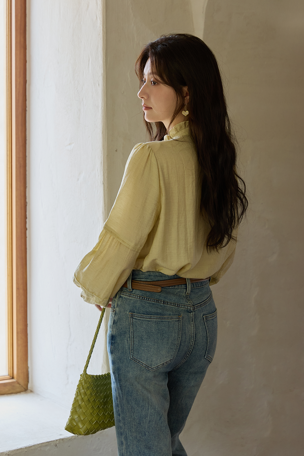 女性のためのブラウス