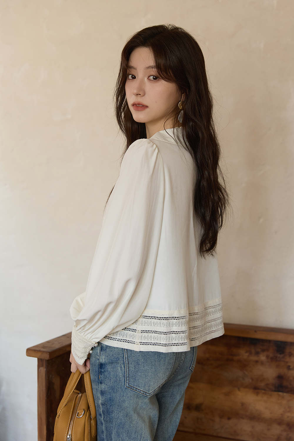 女性用シャツ