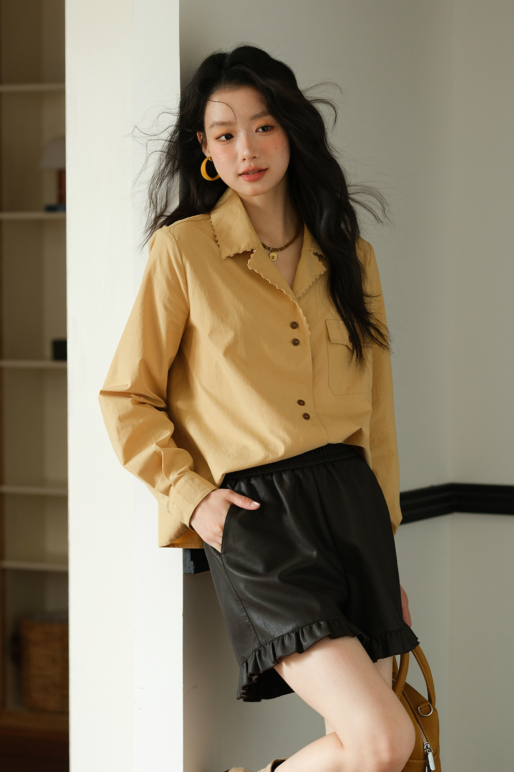 女性用シャツ