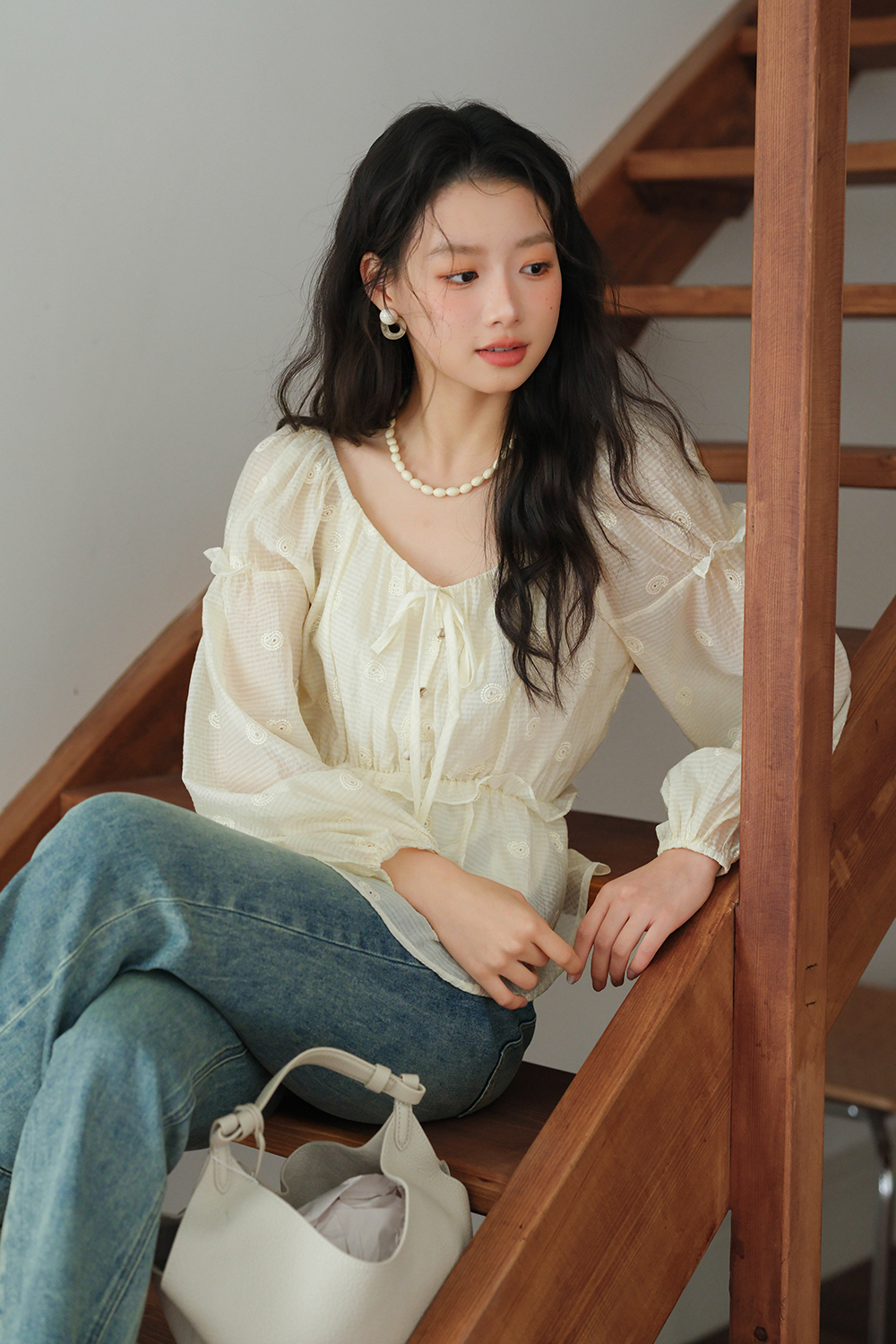 女性のためのブラウス