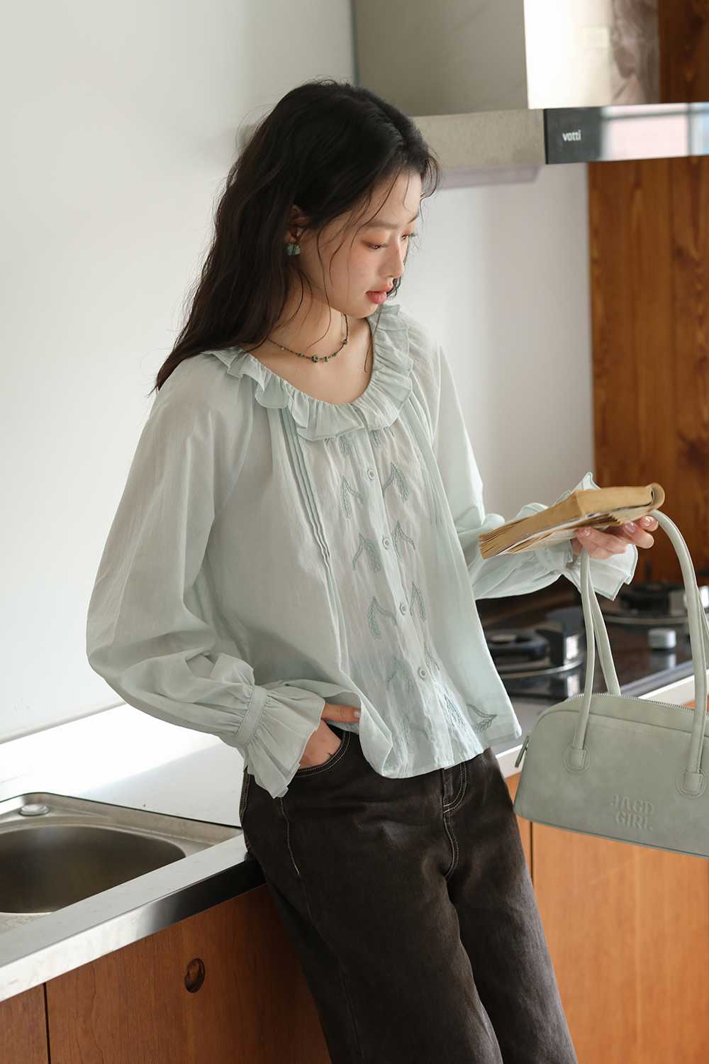 女性のためのブラウス