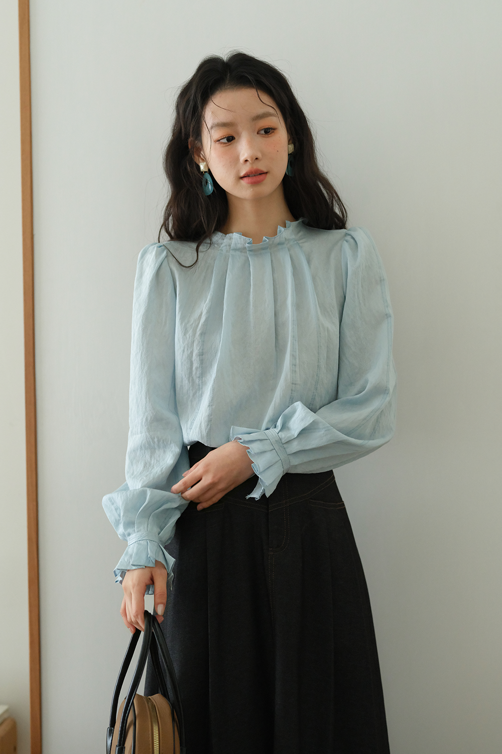 女性のためのブラウス