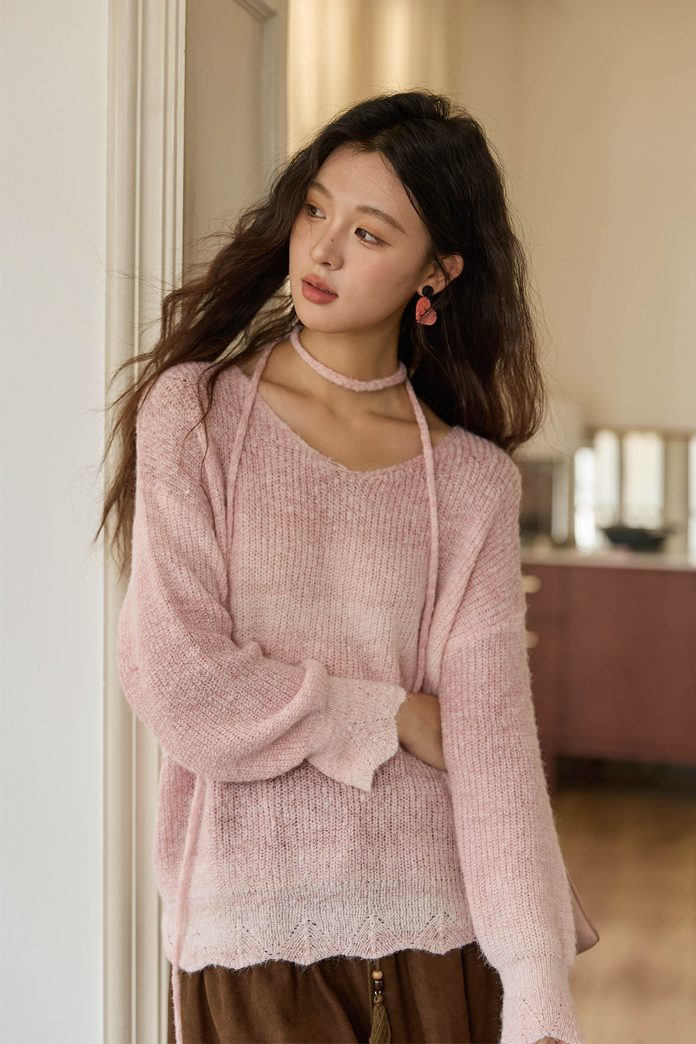 女性のためのニットシャツ
