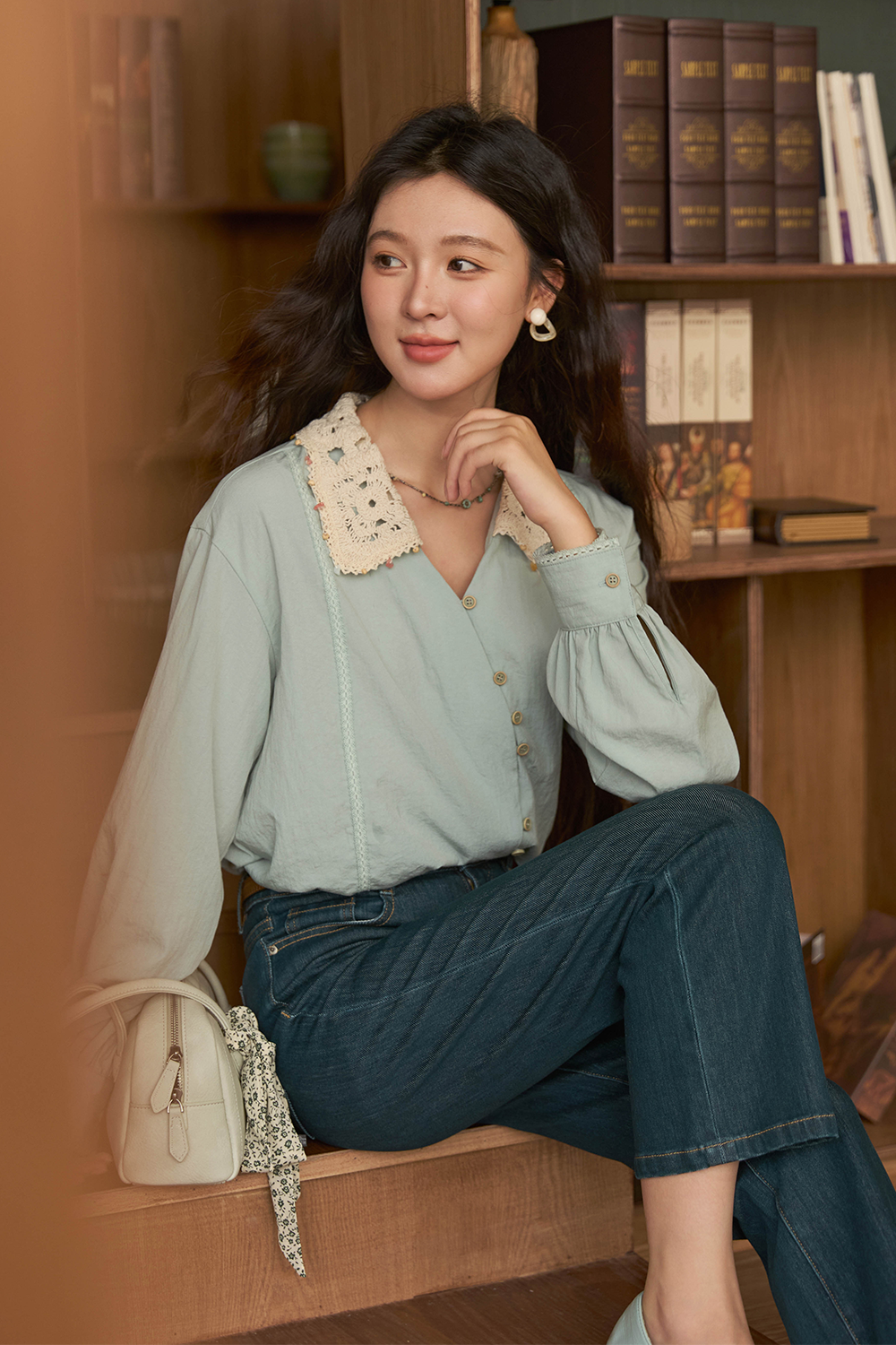 女性用シャツ