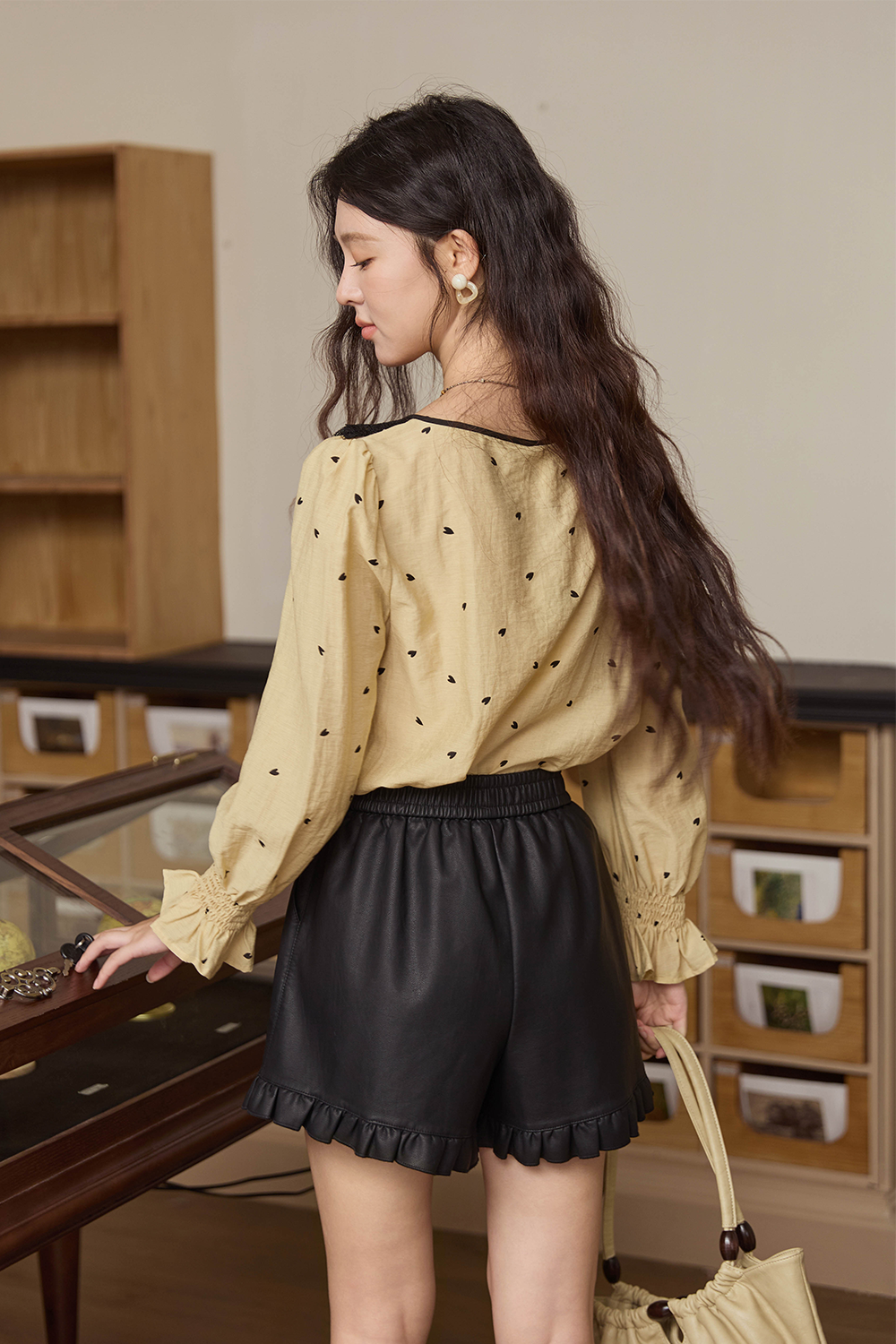 女性のためのブラウス