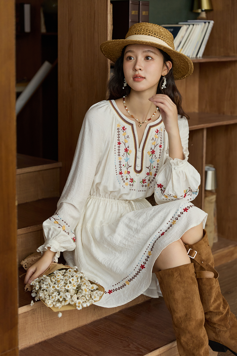 女性用ミニドレス